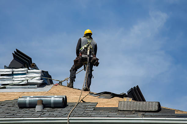 Professional Roof Installation technician working in Dundas, VA